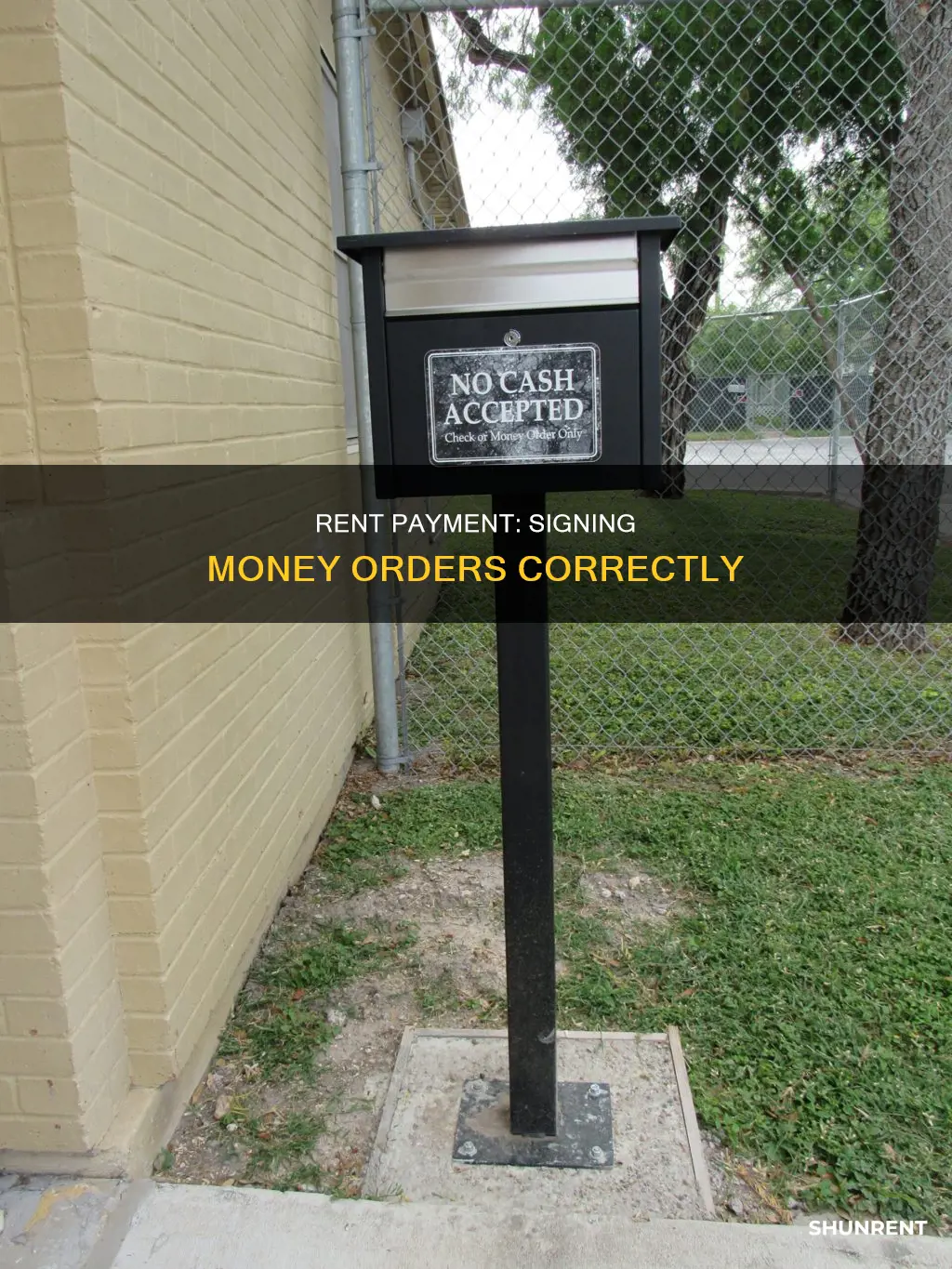 how to sign a money order for rent