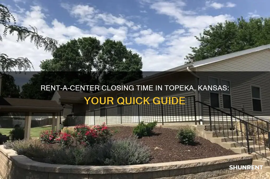 what time does rent a center close in topeka kansas