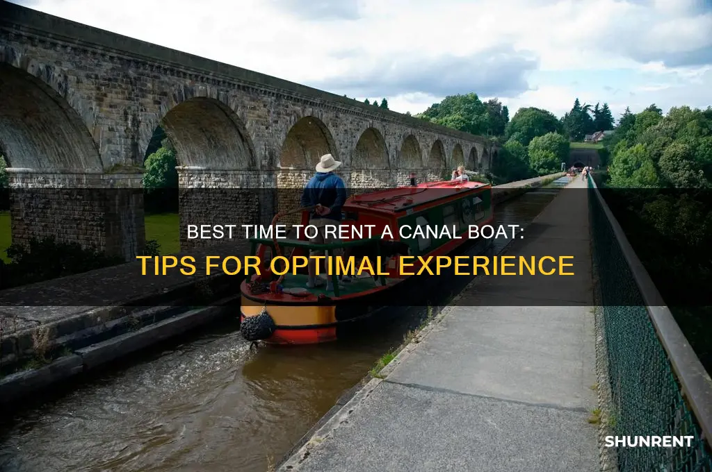 what time is the best to rent a canal boat