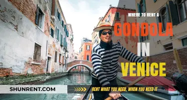 Exploring Venice: Your Guide to Renting a Gondola